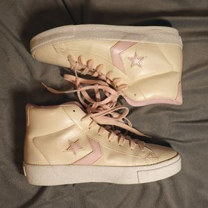 Converse High-Tops (7 Womens)